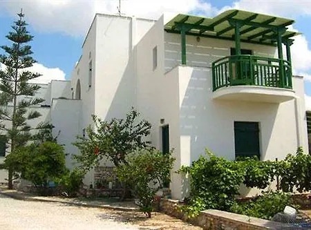 Vrettos Beachfront Apartment