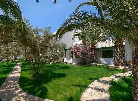 Vrettos Beachfront * Plaka (Naxos)